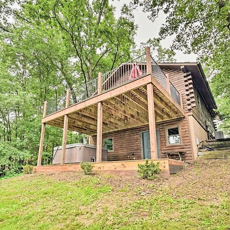 Cozy Amish Country Cabin On Shipshewana Lake! エクステリア 写真