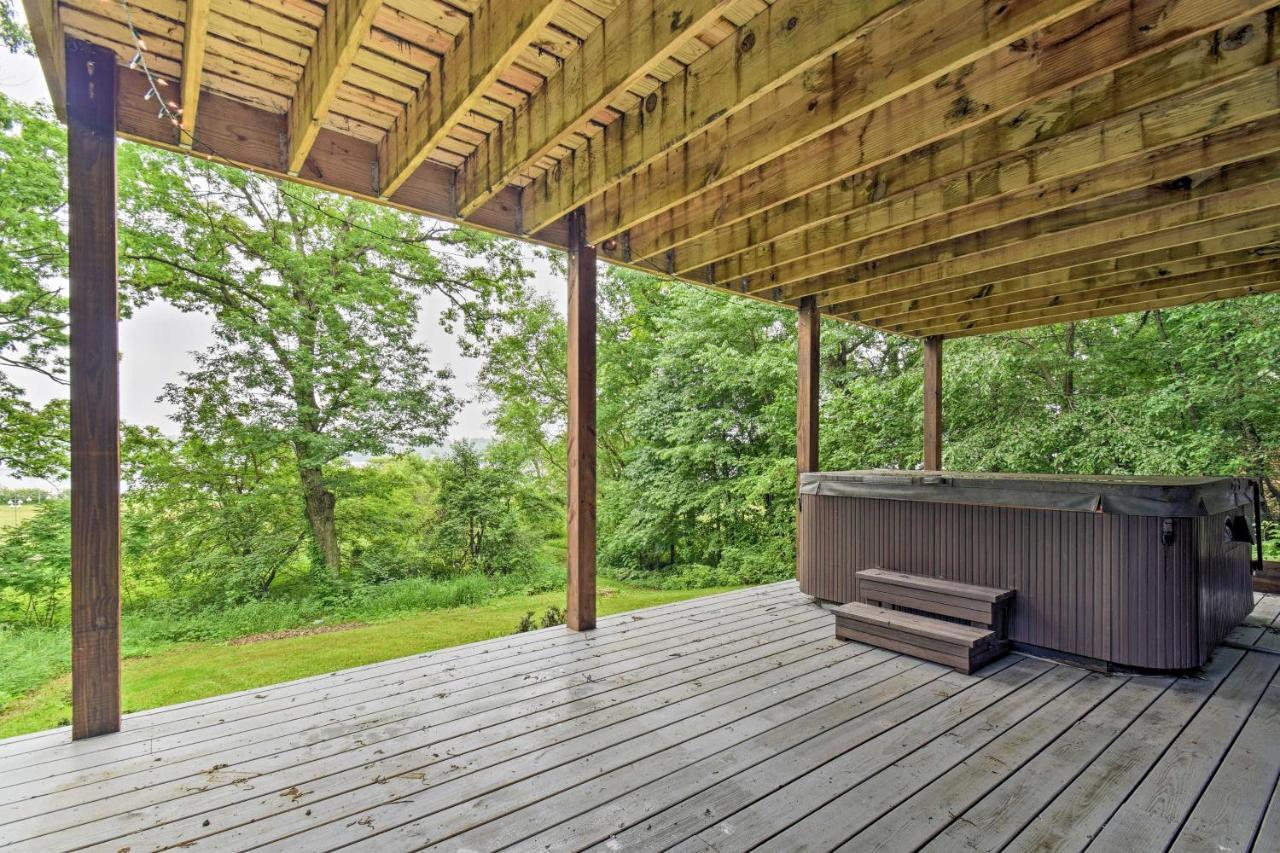 Cozy Amish Country Cabin On Shipshewana Lake! エクステリア 写真